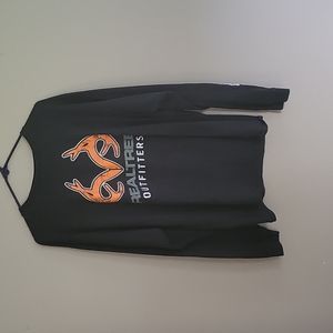 XL Realtree Outfitters Long Sleeve